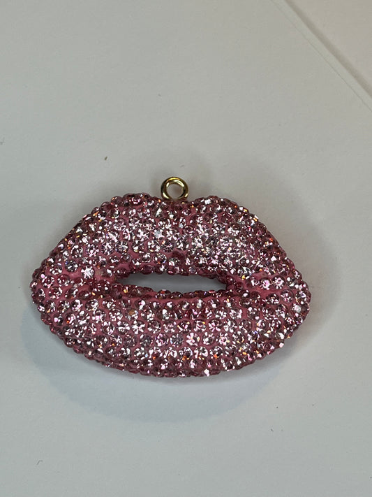 Bling lips flat back charms