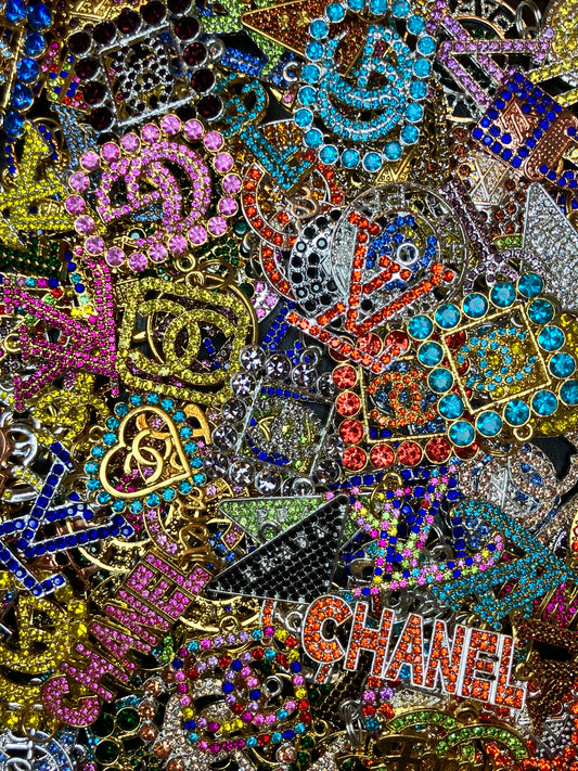 10 piece Fashion color bling random mixed bracelet charms