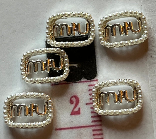 Silver M’s (#117)