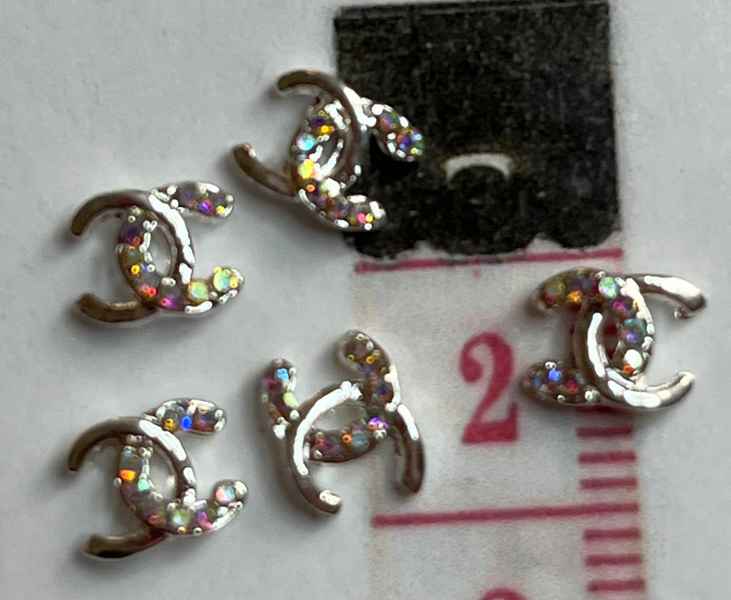 Iridescent Silver C’s (#30)