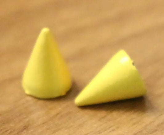 Yellow screw back spikes