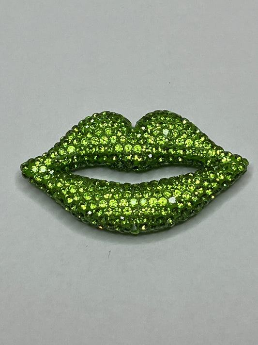 Deluxe bling lips junk charms