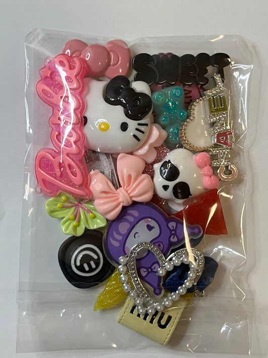 25 Piece Junk Charms